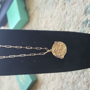 Flower necklace
